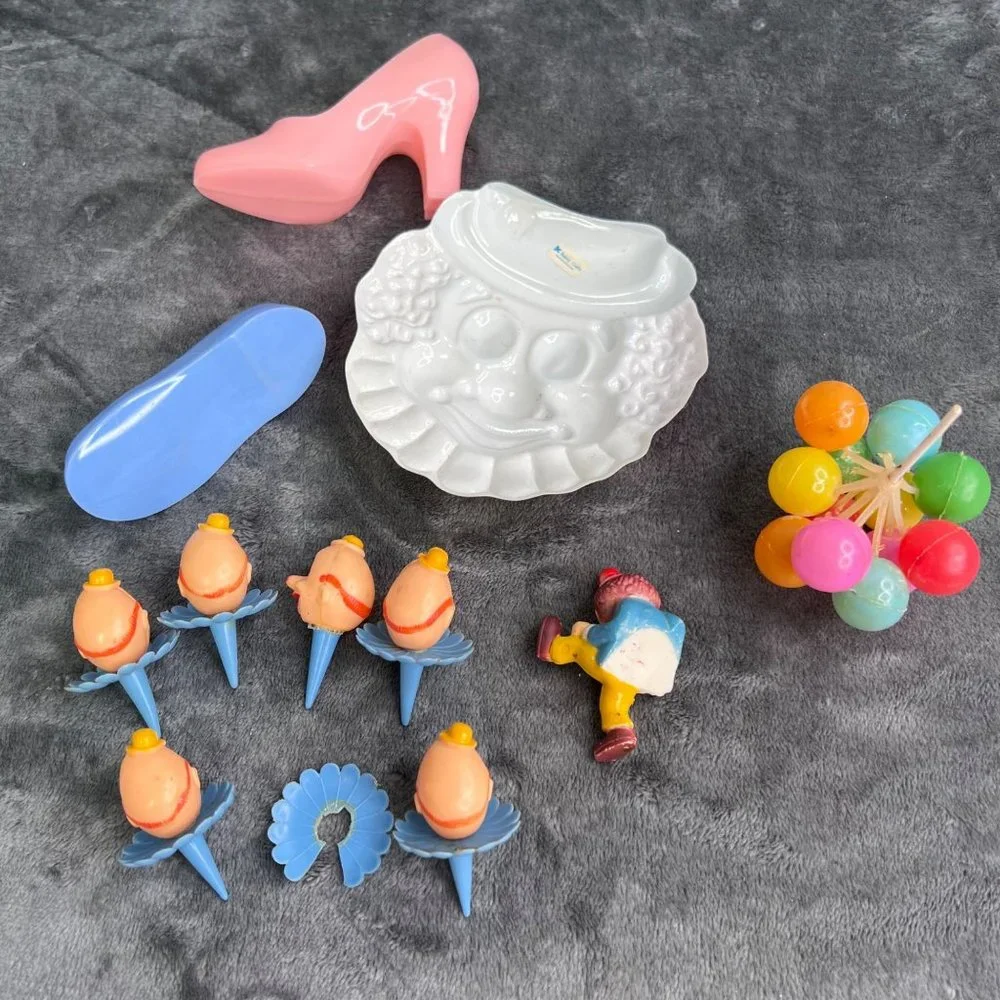 Vintage Cake Decorating Toppers Decorations Clowns Balloons High Heel Shoes